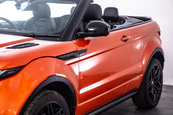 レンジローバーイヴォークコンバーチブル HSE ダイナミック 4WD