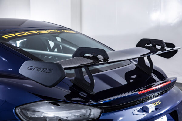 ポルシェ 718ケイマン GT4 RS PDK