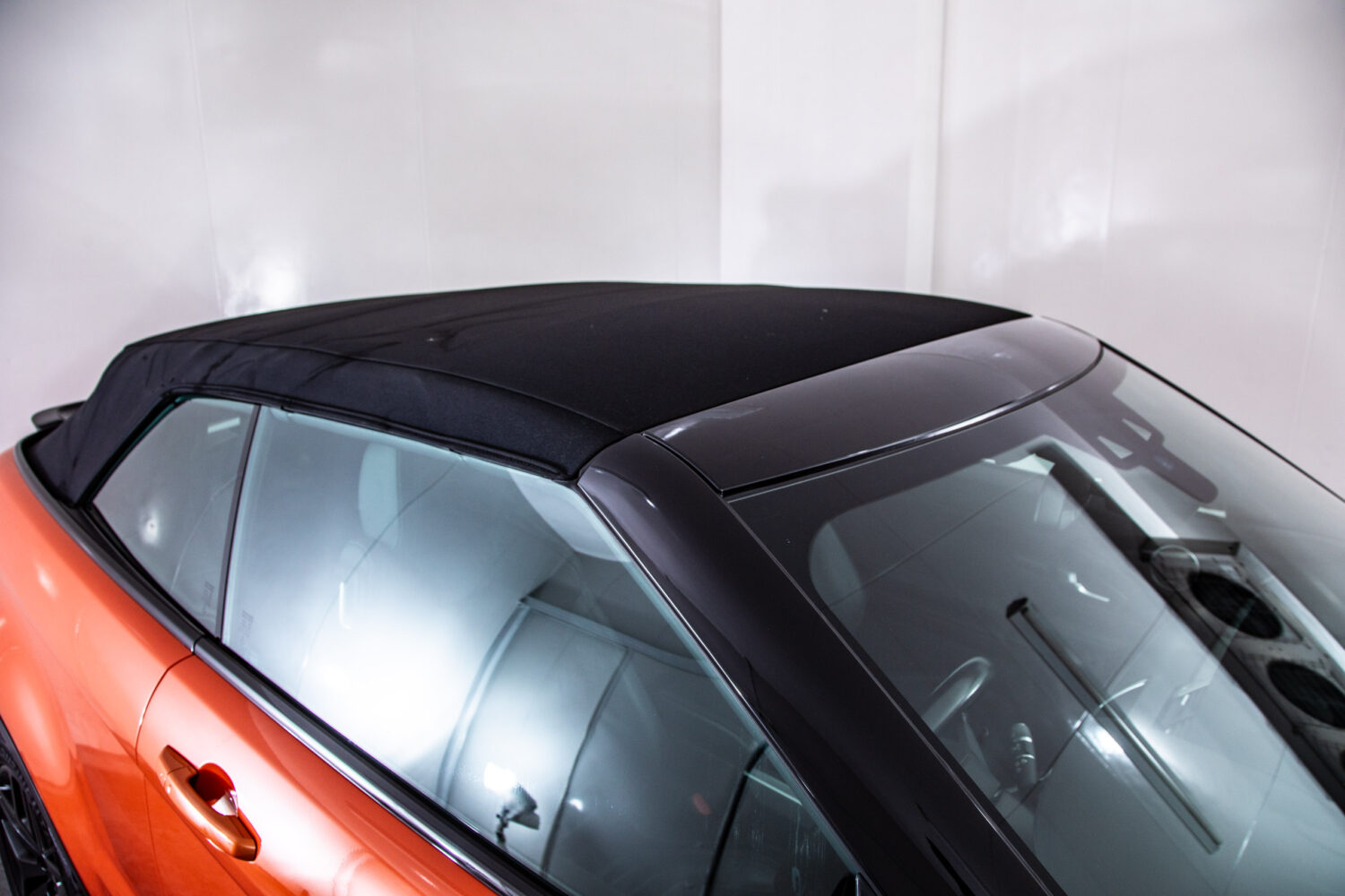 ランドローバー レンジローバーイヴォークコンバーチブル HSE ダイナミック 4WD