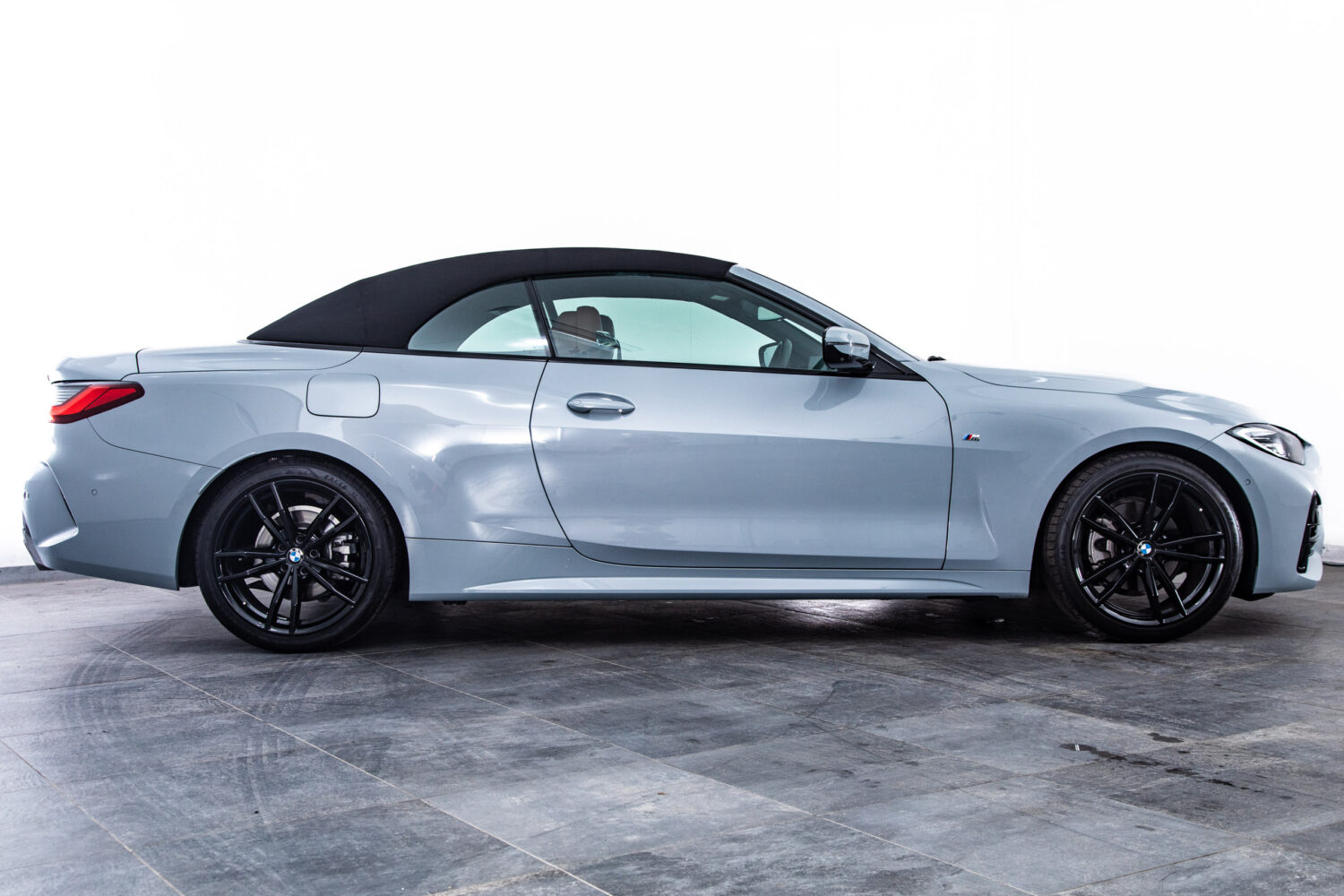 4シリーズカブリオレ 420i Mスポーツ