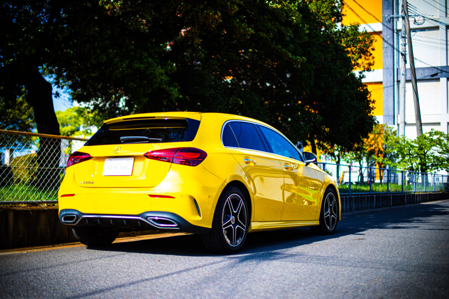 メルセデス・ベンツ・A200d（2024）幸せの黄色いメルセデス