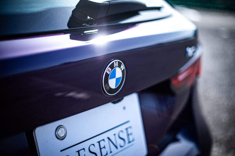 BMW・1シリーズ（2025）色に惹かれ、性能に納得する