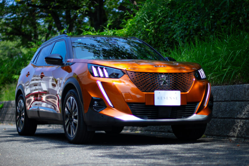プジョー・e-2008 GT(2022)EVらしさも、フランス車らしさも