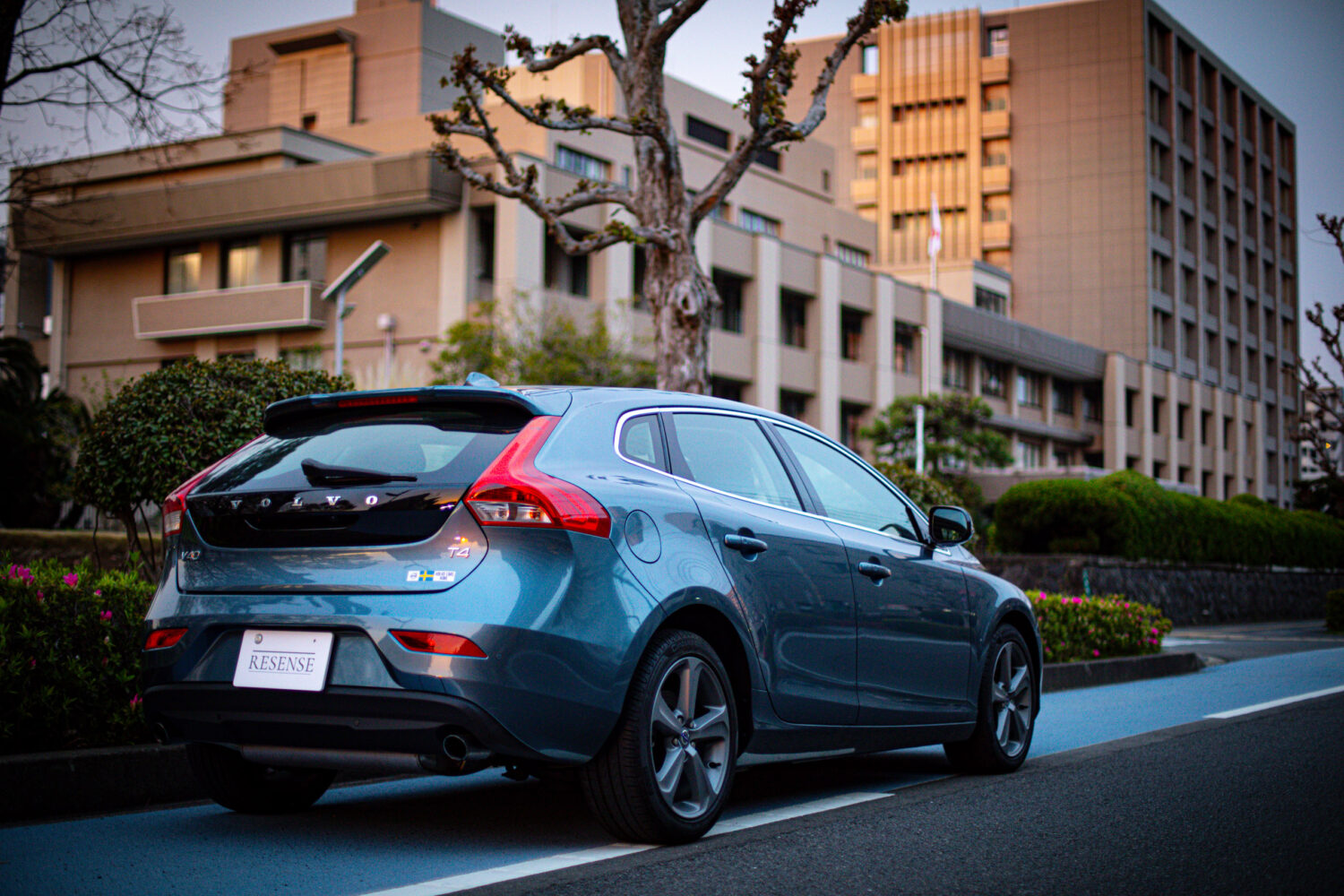 ボルボ・V40（2013）ボルボ流“プレミアム・ショートワゴン”