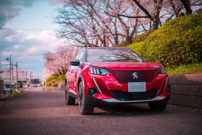 プジョー・e-2008 GT（2021）EVらしさも、フランス車らしさも