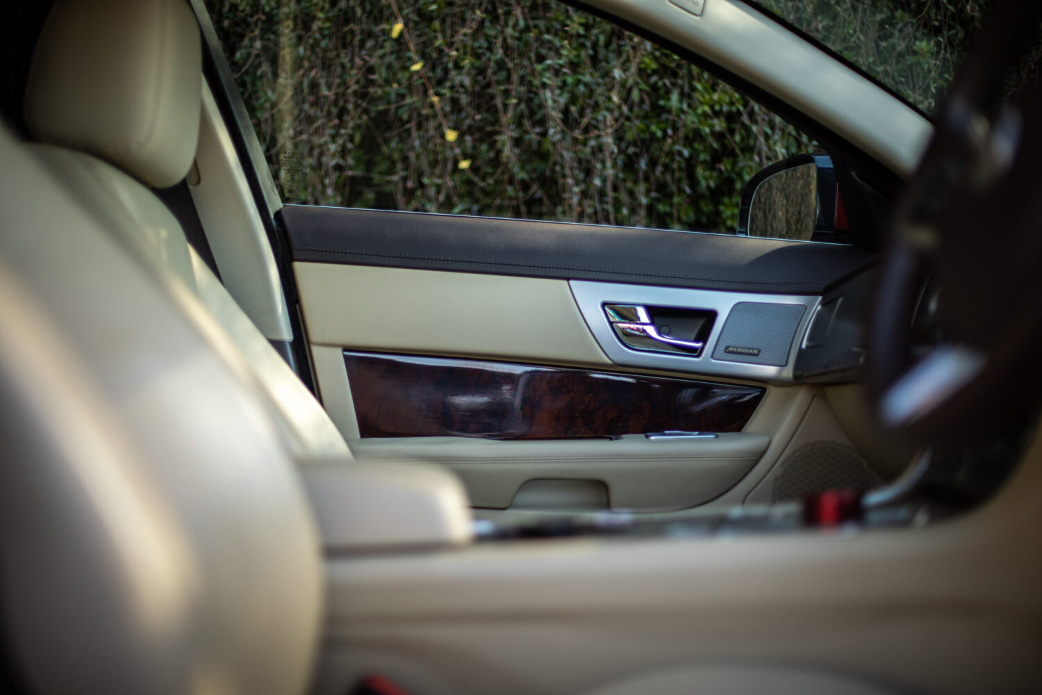 ジャガー・XF 2.0（2013）王道の英国を日常に