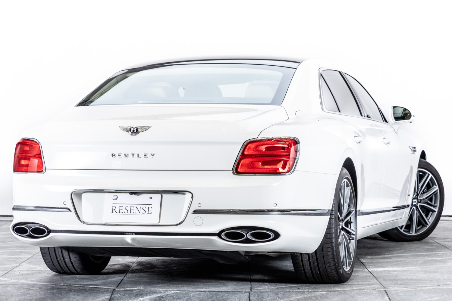 フライングスパー V8 左H 4WD