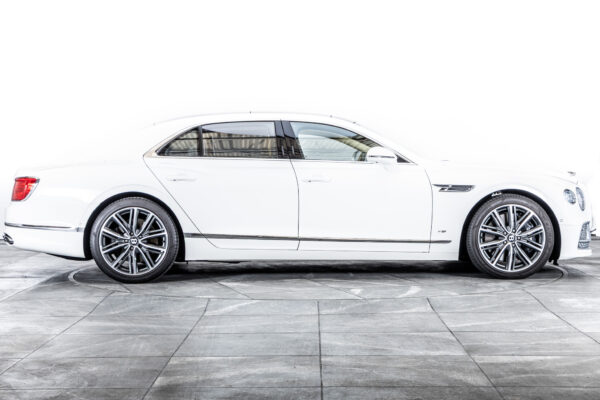 フライングスパー V8 左H 4WD