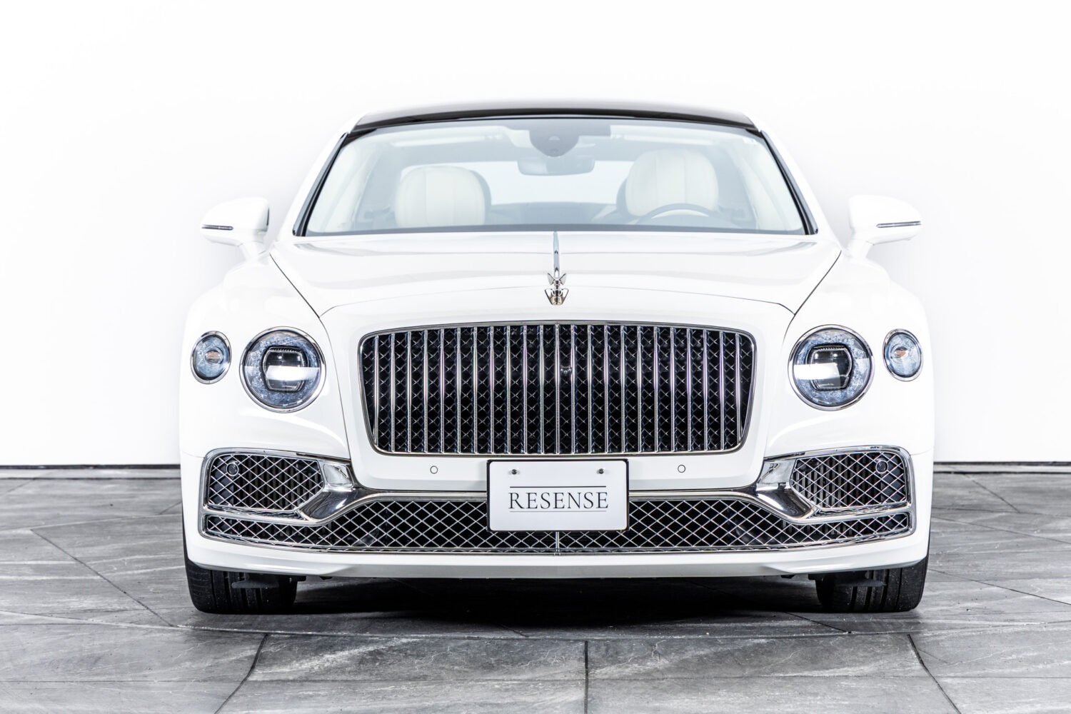フライングスパー V8 左H 4WD