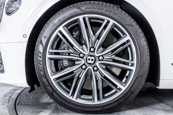 フライングスパー V8 左H 4WD