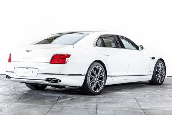 フライングスパー V8 左H 4WD