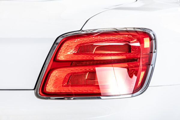 フライングスパー V8 左H 4WD