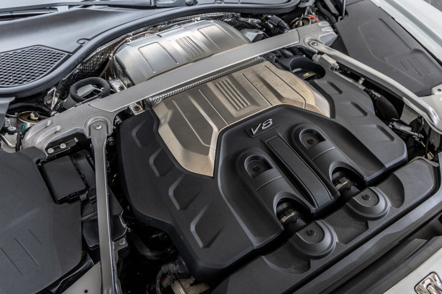 フライングスパー V8 左H 4WD
