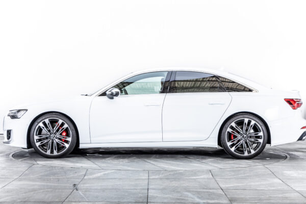 S6 4WD