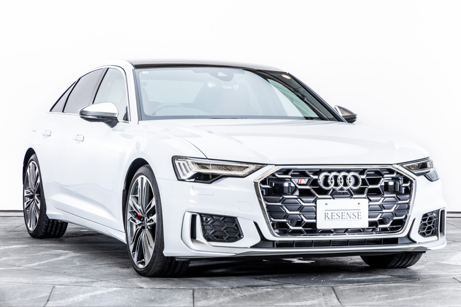 S6 4WD