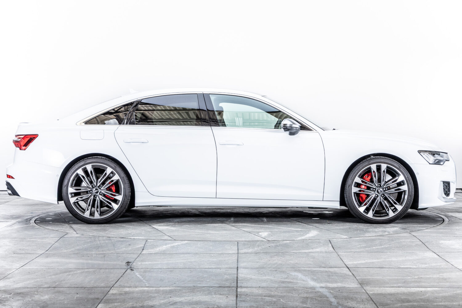 S6 4WD