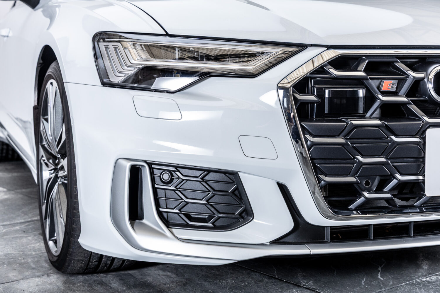 S6 4WD