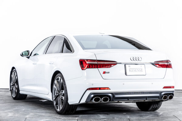 S6 4WD