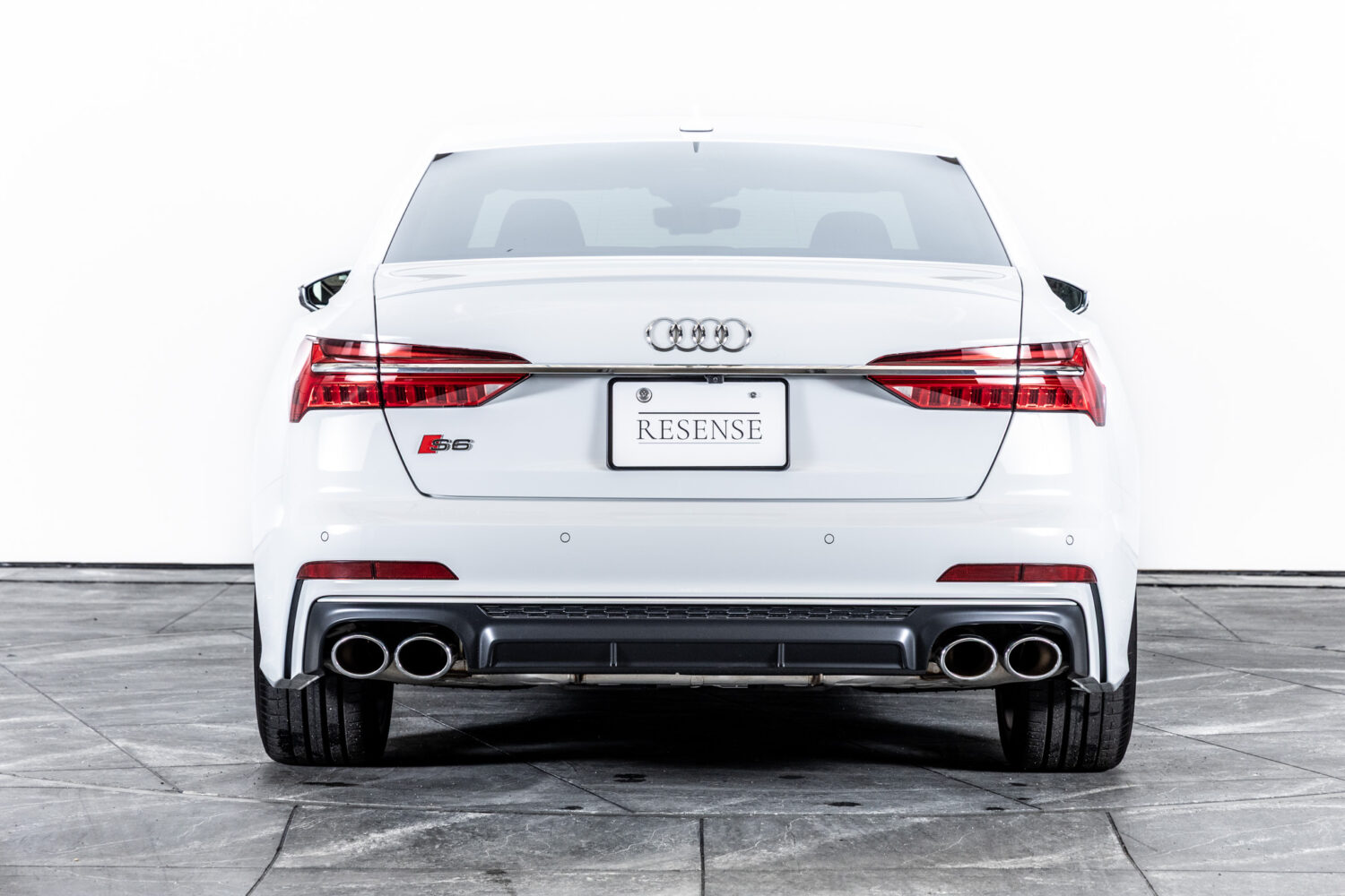 S6 4WD