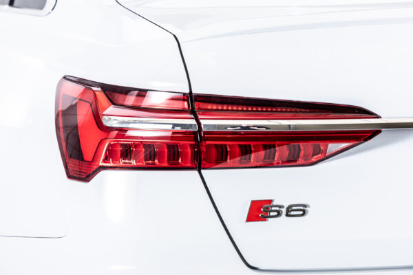 S6 4WD
