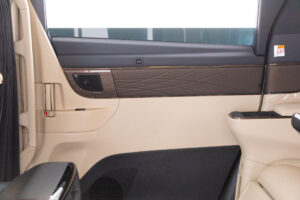 アルファード スぺーシャスラウンジ HEV2.5 4WD