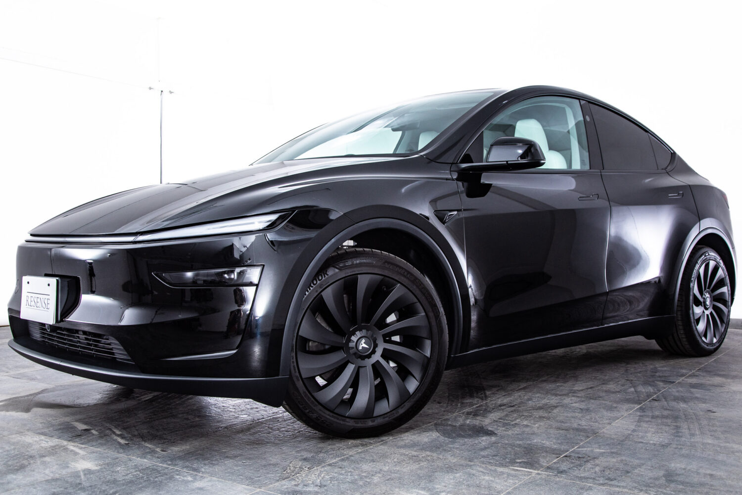 モデルY ロングレンジ 4WD