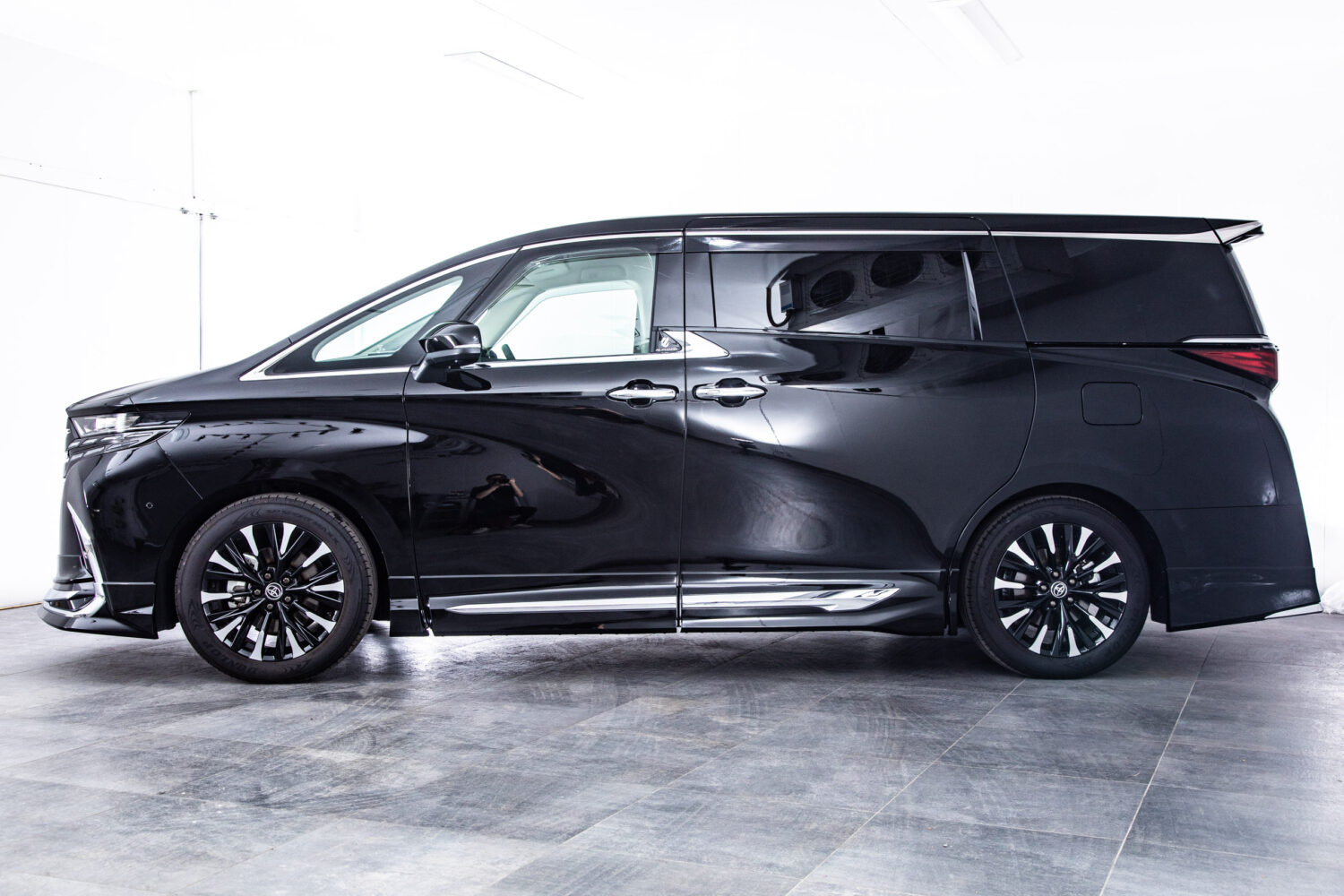 アルファード スぺーシャスラウンジ HEV2.5 4WD