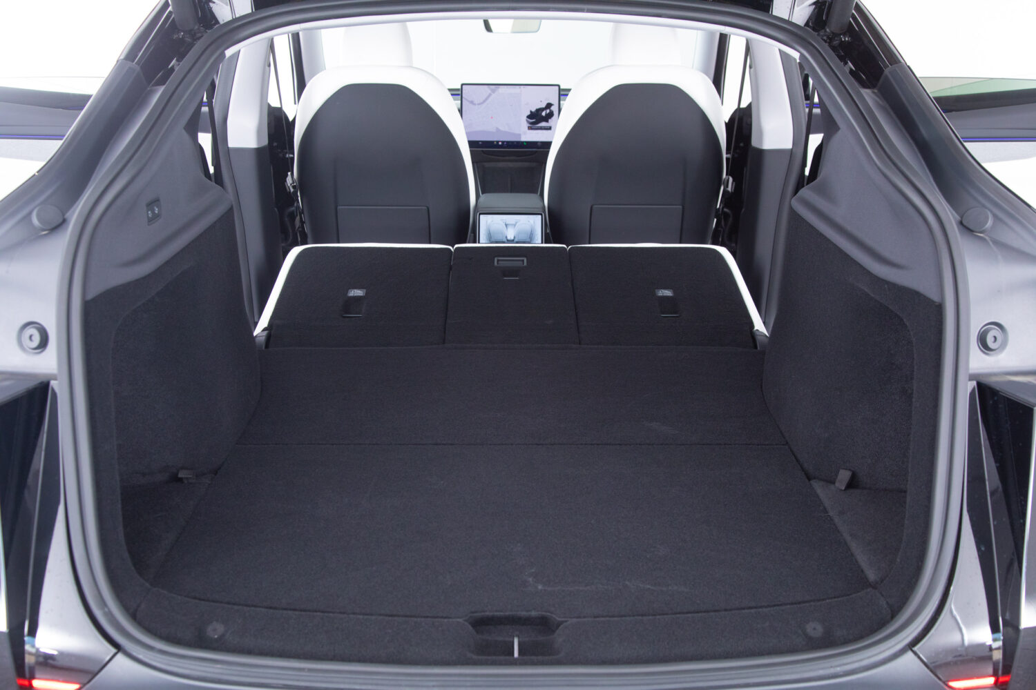 モデルY ロングレンジ 4WD