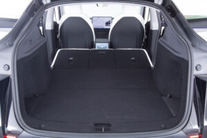 モデルY ロングレンジ 4WD