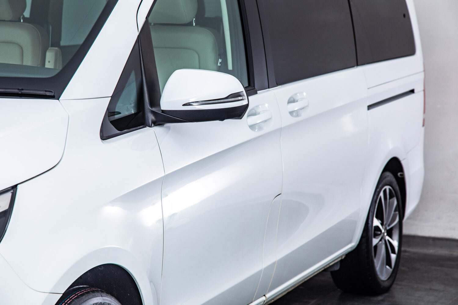 V220d アバンギャルド ロング