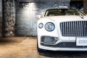 フライングスパー V8 左H 4WD