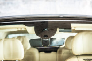 フライングスパー V8 左H 4WD