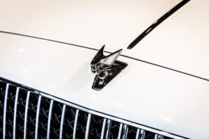 フライングスパー V8 左H 4WD