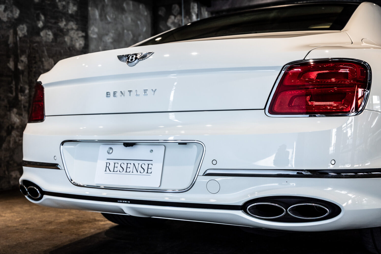 フライングスパー V8 左H 4WD