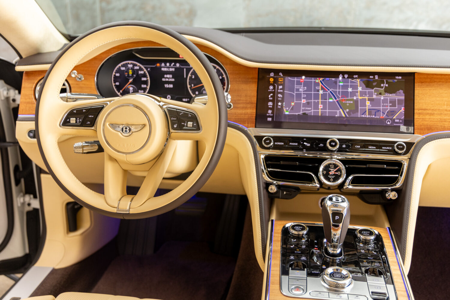 フライングスパー V8 左H 4WD