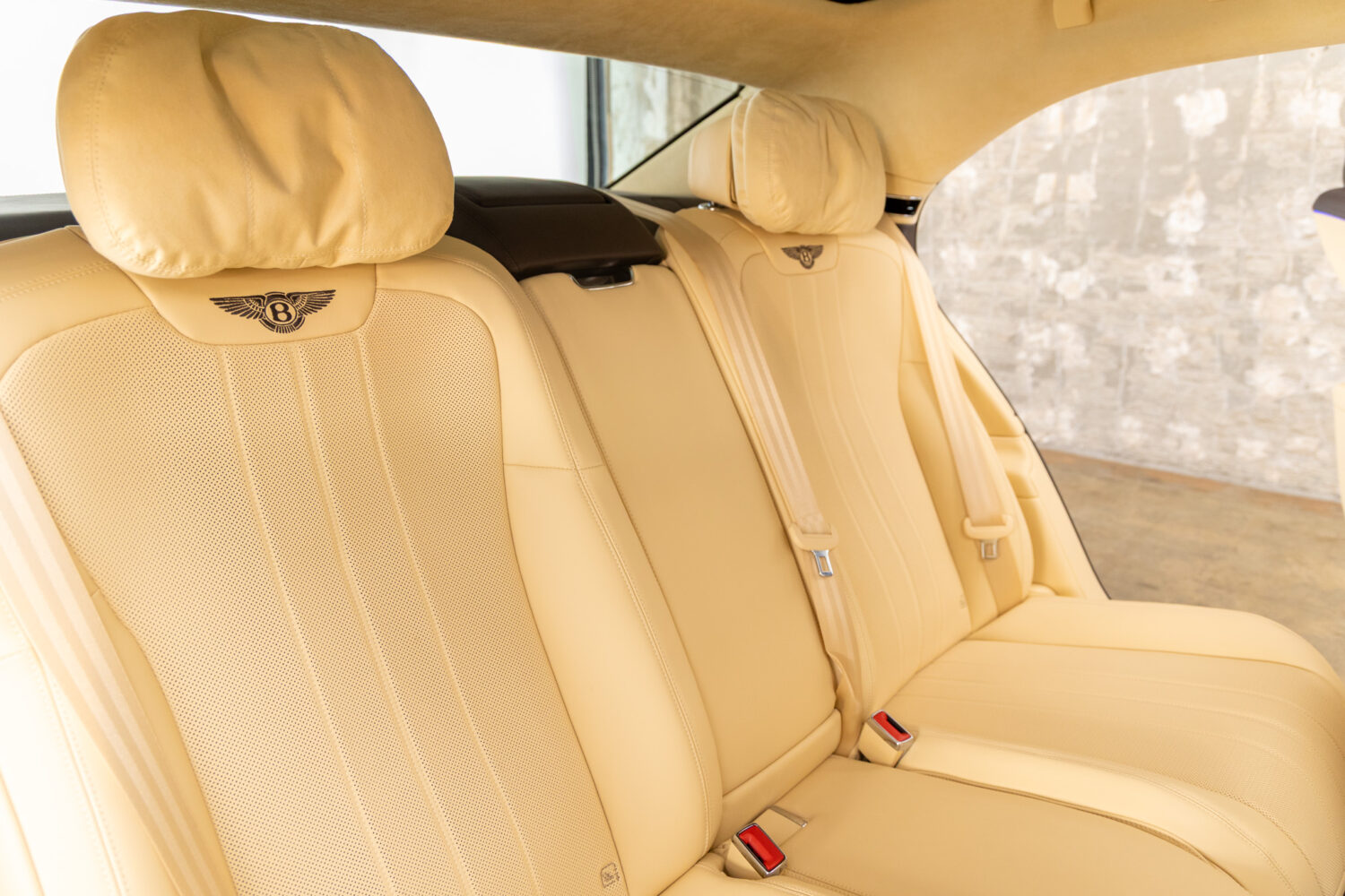 フライングスパー V8 左H 4WD