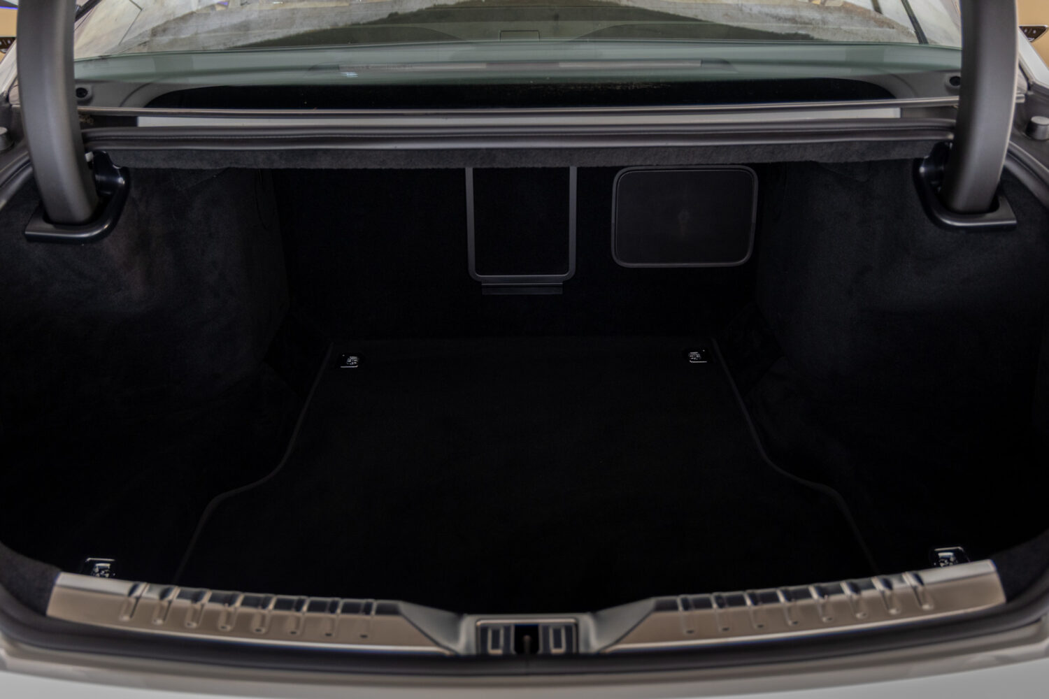 フライングスパー V8 左H 4WD