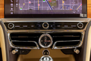 フライングスパー V8 左H 4WD