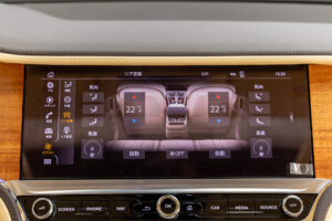 フライングスパー V8 左H 4WD