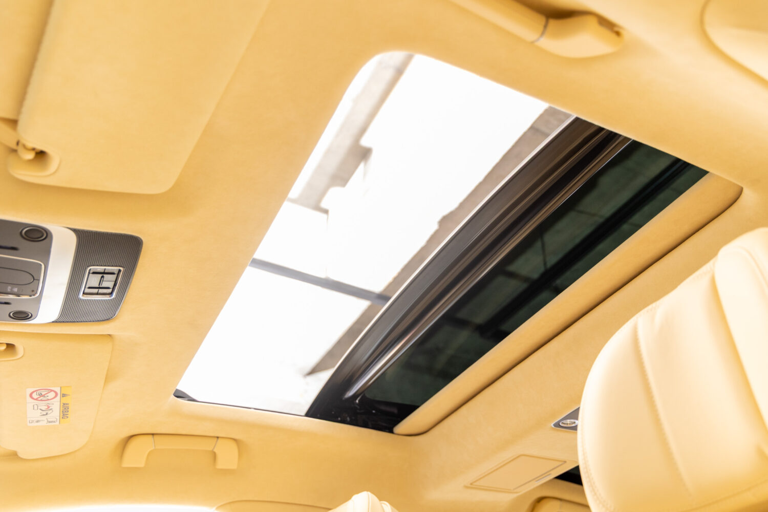 フライングスパー V8 左H 4WD