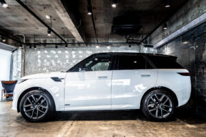 レンジローバースポーツ オートバイオグラフィー D300 4WD