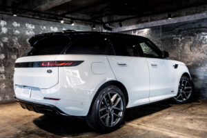 レンジローバースポーツ オートバイオグラフィー D300 4WD