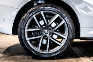 レンジローバースポーツ オートバイオグラフィー D300 4WD