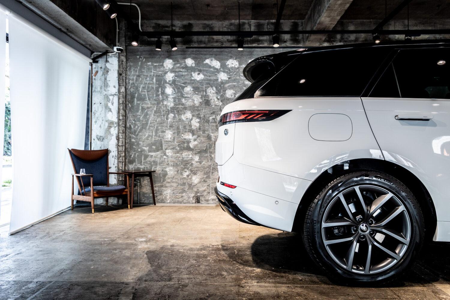 レンジローバースポーツ オートバイオグラフィー D300 4WD