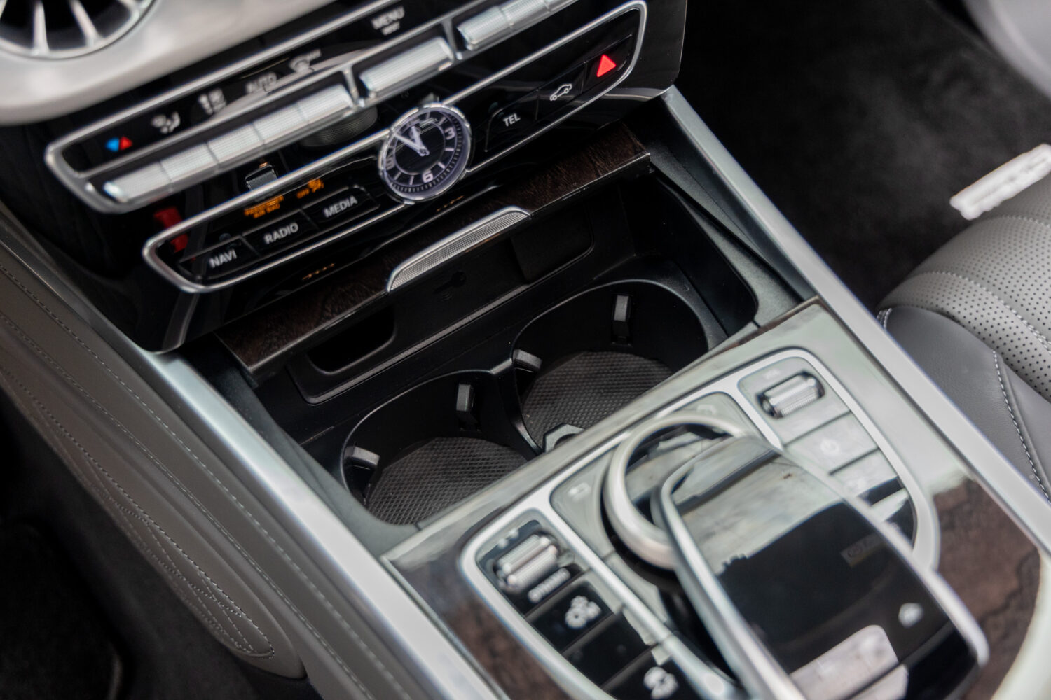 Gクラス G400d マヌファクトゥーアエディション 4WD 左H