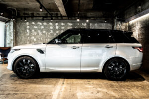 レンジローバースポーツ HSEダイナミック(ディーゼル) 4WD