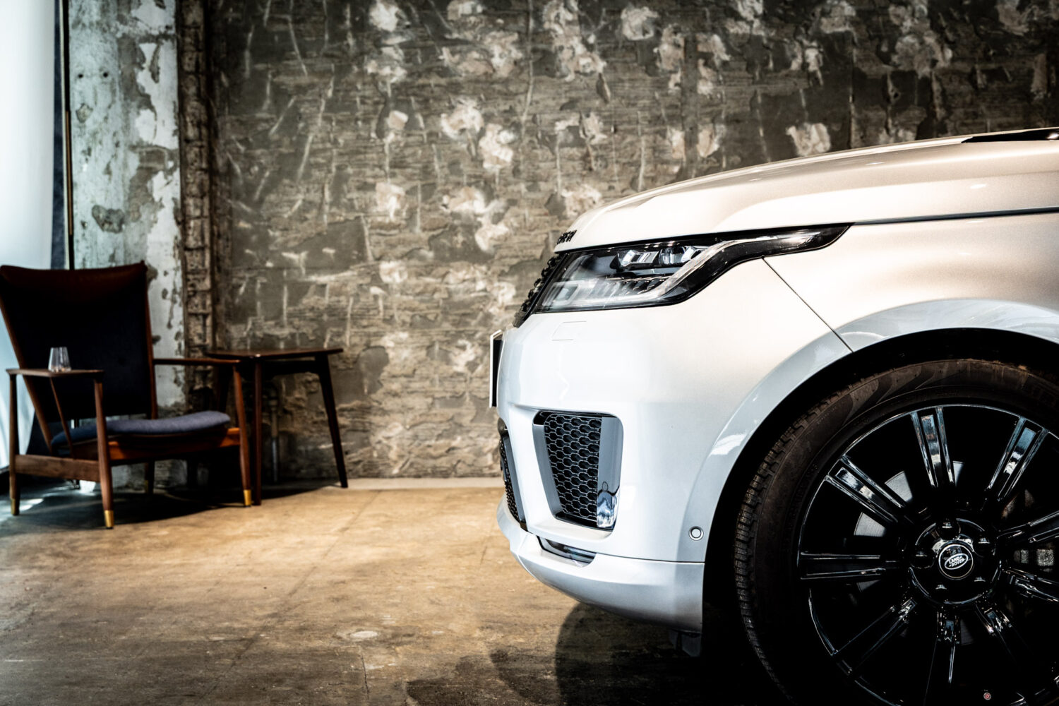 レンジローバースポーツ HSEダイナミック(ディーゼル) 4WD