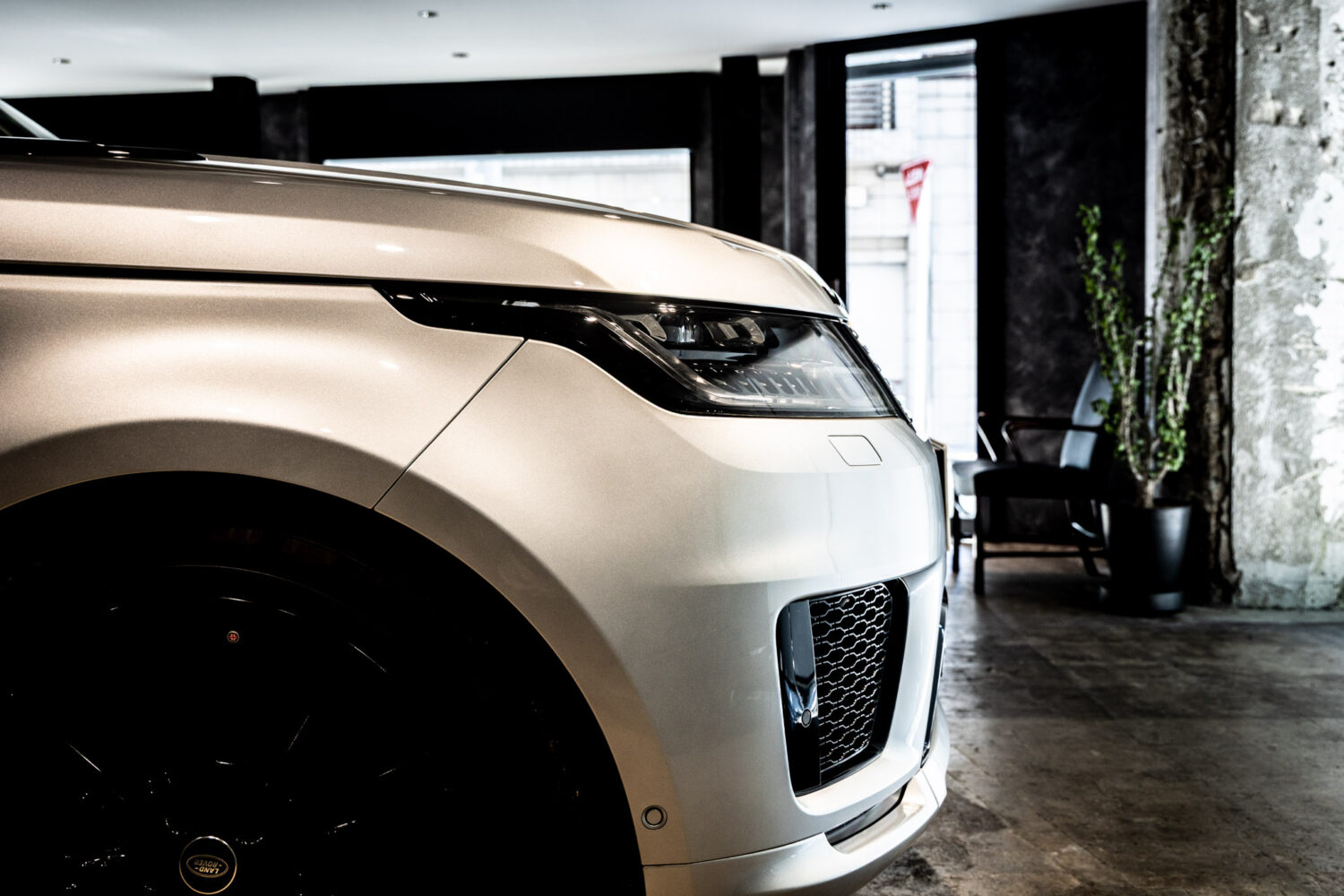 レンジローバースポーツ HSEダイナミック(ディーゼル) 4WD