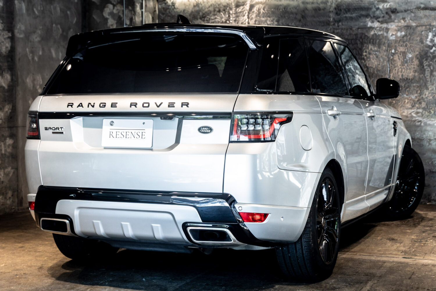 レンジローバースポーツ HSEダイナミック(ディーゼル) 4WD