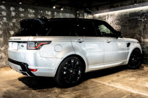 レンジローバースポーツ HSEダイナミック(ディーゼル) 4WD